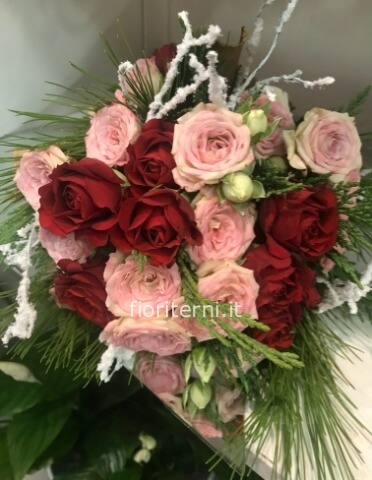bouquet di rose colori assortiti