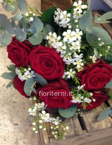 Bouquet di rose rosse
